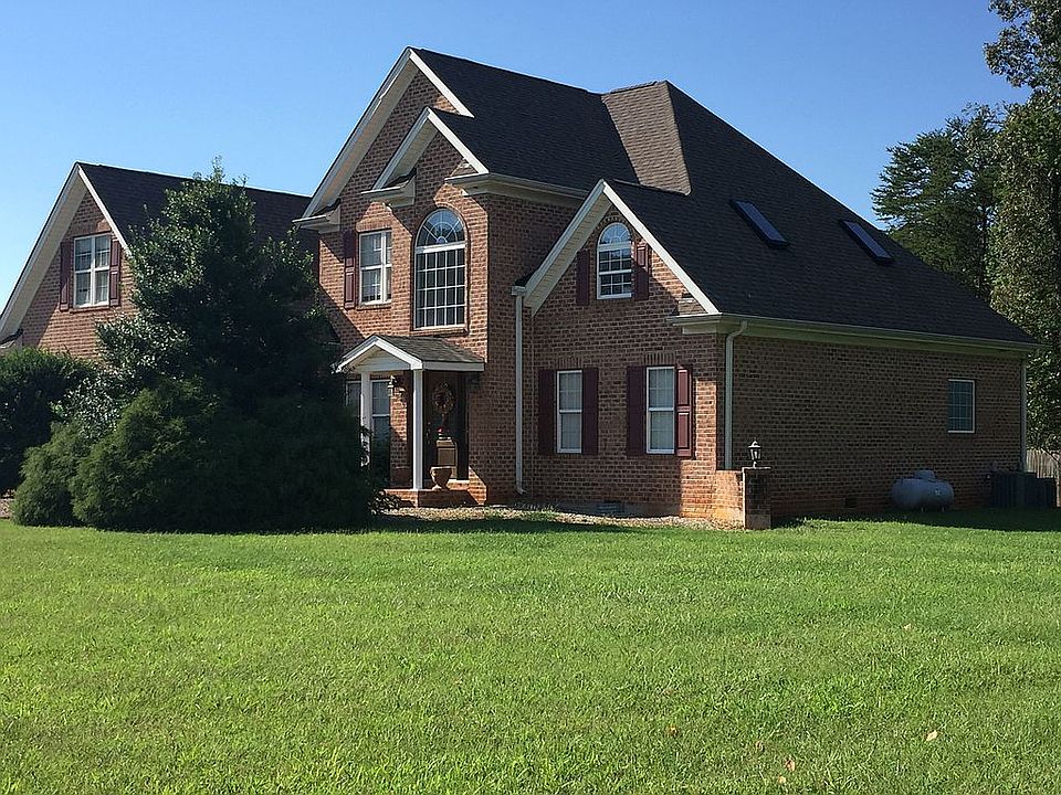 1st image of 8504 Blackstone Dr