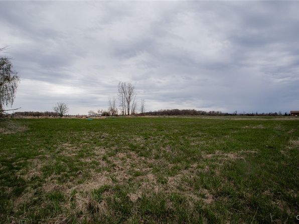 29031 Stony Point Rd, Cape Vincent, NY 13618