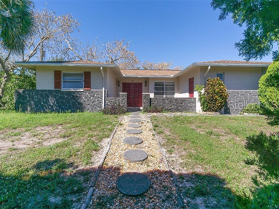 1st image of 102 Siena Pl