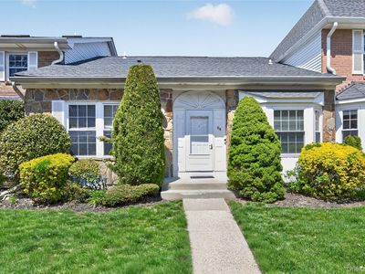 215 Summit Way, Syosset, NY, 11791