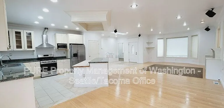 2354 Walnut Rd NW — Photo 5