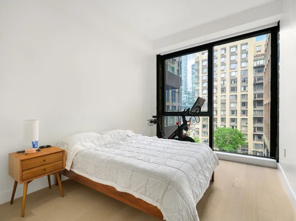 45-07 Court Square image 2 of 9