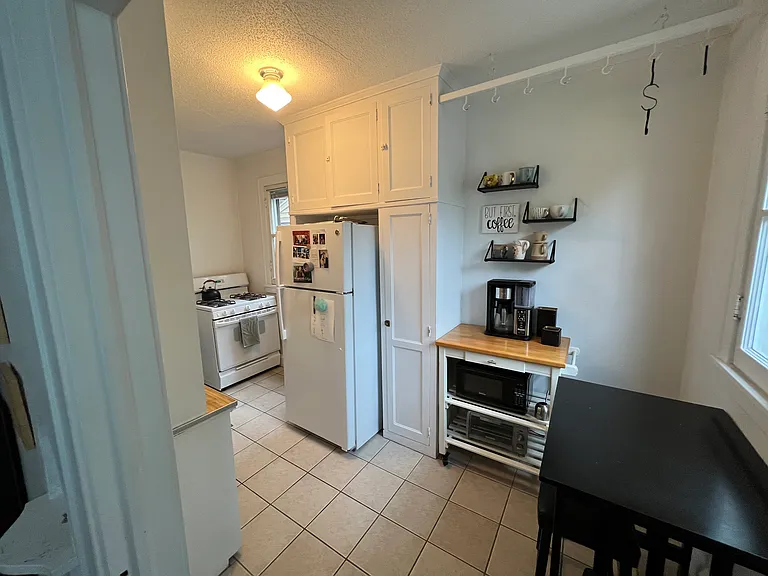 730 5th St SW #8 — Photo 8