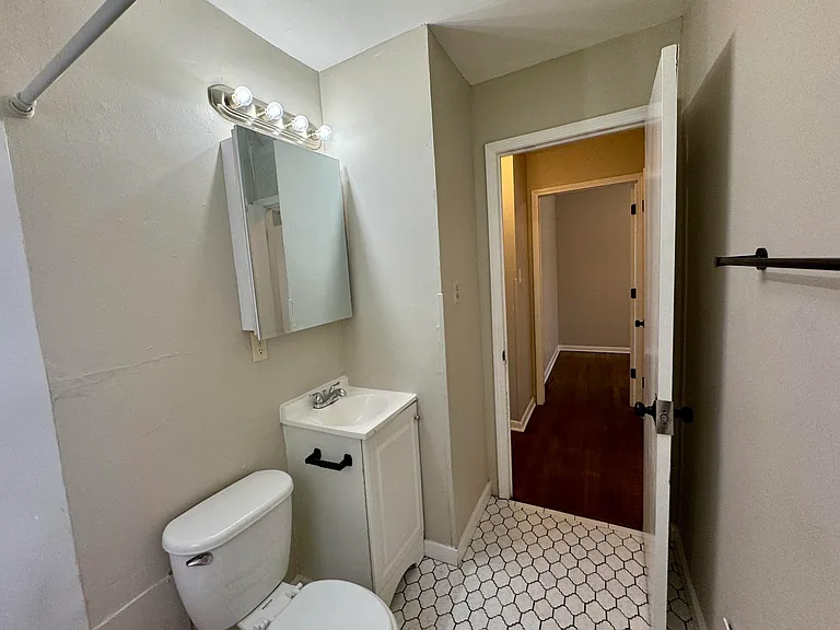 8129 W Villard Ave — Photo 10