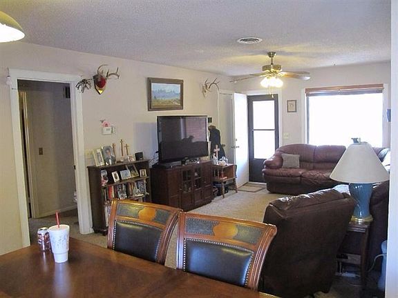 3rd image of 504 N Sunset Ave