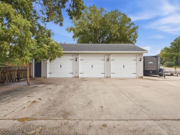 4th image of 5134 E Eagle Lake Rd
