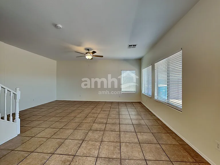 3529 W Glass Ln — Photo 5