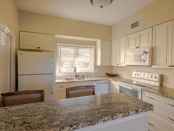 4th image of 5020 Harmony Cir APT 103