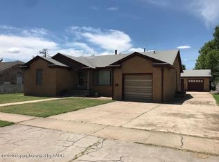 1210 S Drake St, Perryton, TX 79070