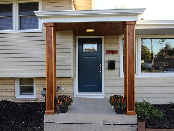 2nd image of 1015 E Emerson Ave