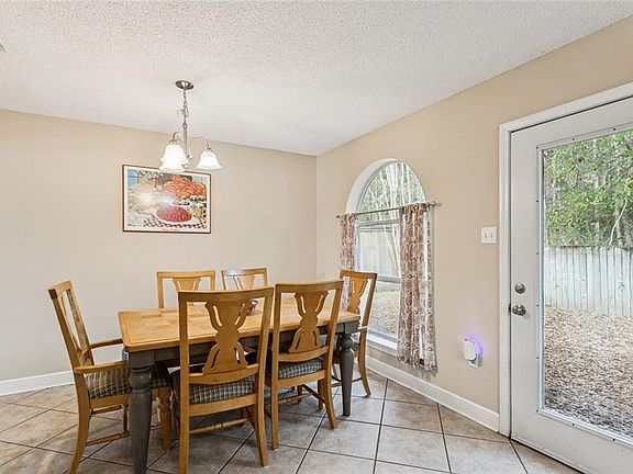 5th image of 1171 Viola St