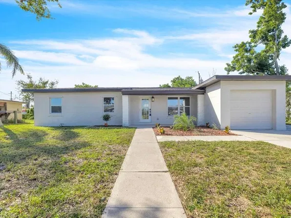400 DALTON BOULEVARD, PORT CHARLOTTE, FL 33952