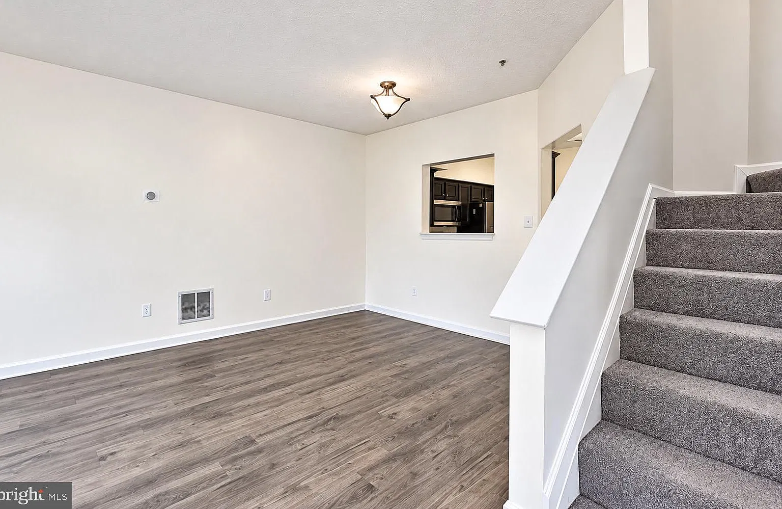 3 bed, 2.5 bath, 1758 sqft, $2,700 — Photo 3