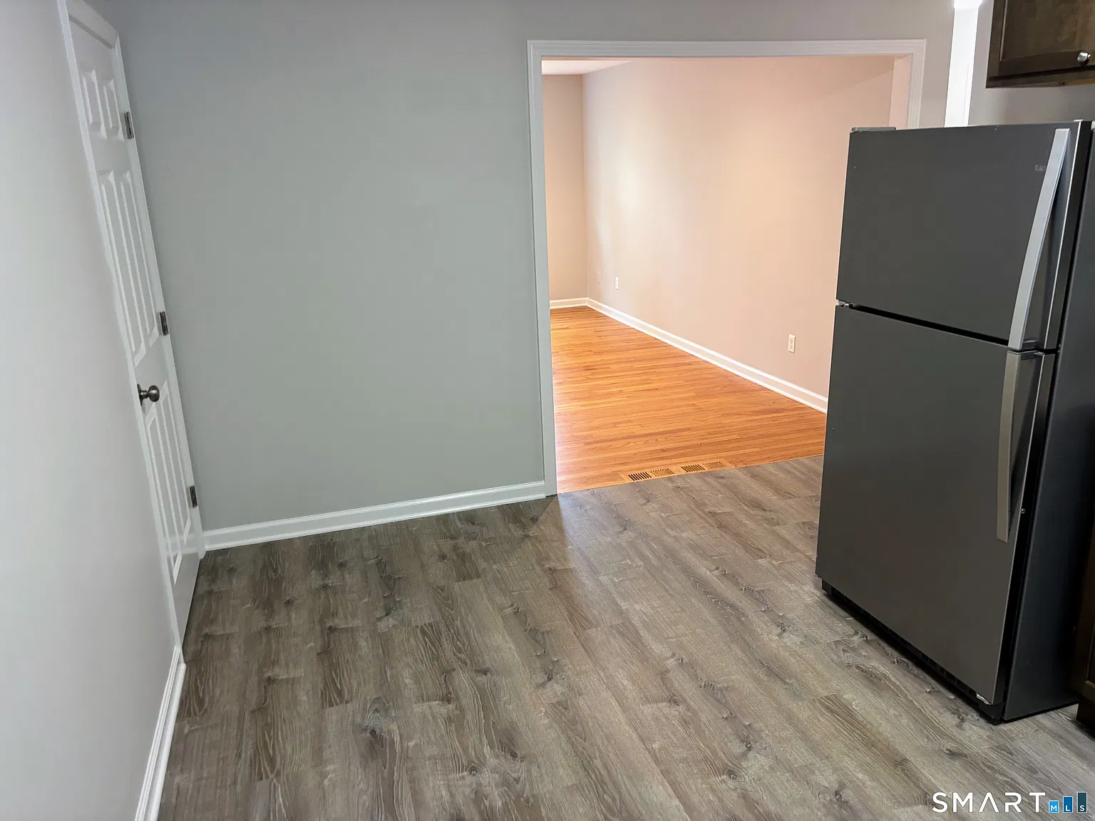 2 bed, 1.0 bath, 800 sqft, $2,200 — Photo 4