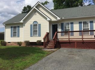 11518 Bailey Woods Dr, Midlothian, VA 23112