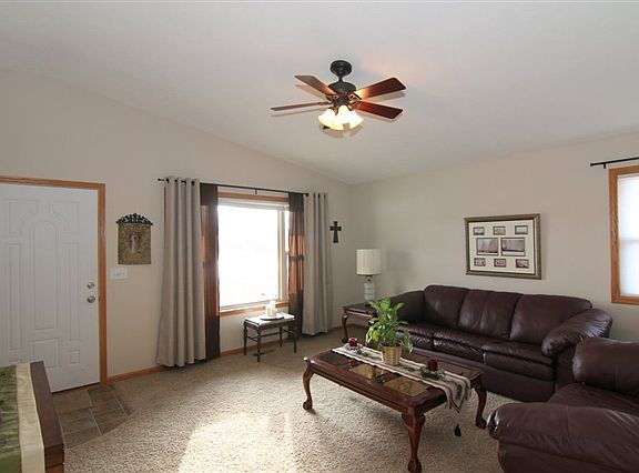2nd image of 1312 Savannah Woods Dr