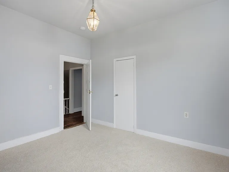 1006 W Washington St — Photo 19