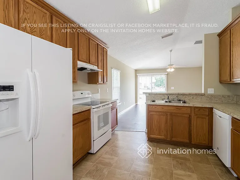 13742 Fish Eagle Dr W — Photo 11