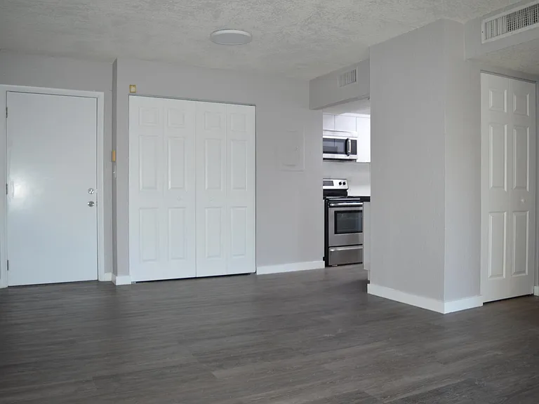 8860 Fontainebleau Blvd #504 — Photo 15
