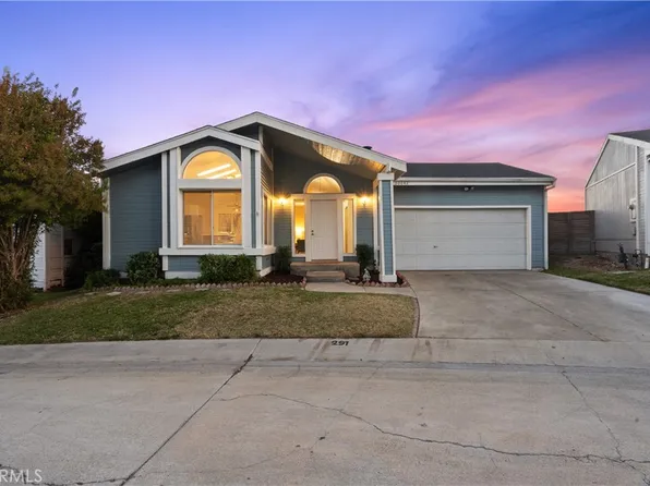 20042 Shadow Island Dr, Santa Clarita, CA 91351