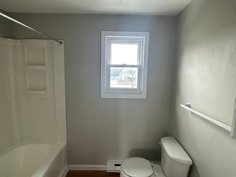 451 Main St #3 — Photo 5