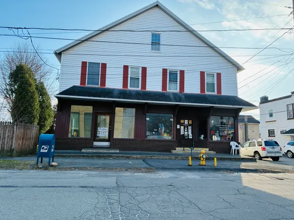 700 Poplar St #2B, Jermyn, PA 18433