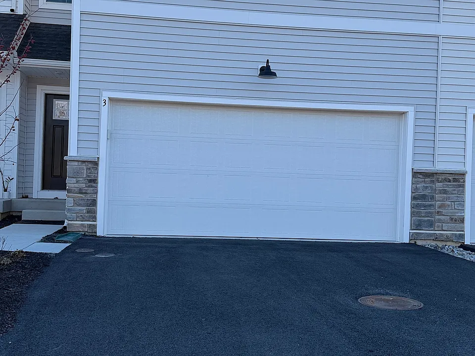 3 Shamrock Cir