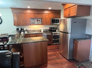 625 Manhattan Pl APT 208, Boulder, CO 80303