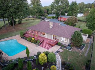 3869 Stony Point Rd, Keswick, VA 22947