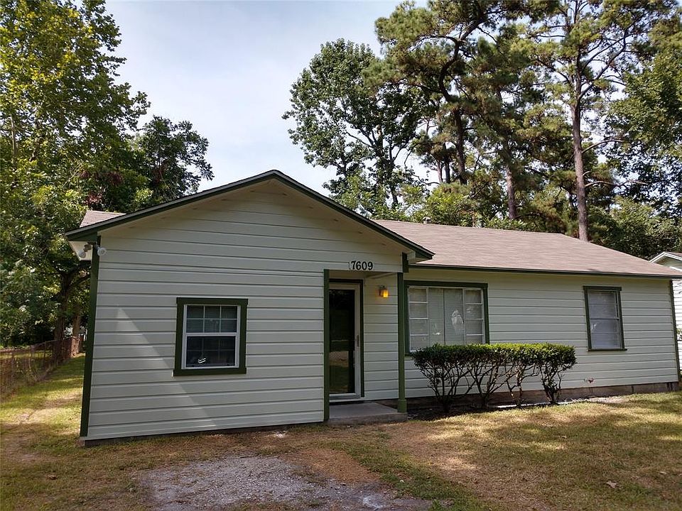 1st image of 7609 Glen Manor Dr