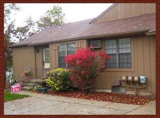 11857 Shenandoah Dr, South Lyon, MI 48178