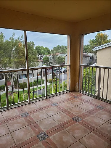15325 SW 106th Ter Photo 1