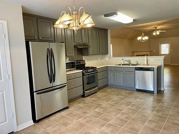 3rd image of 46514 Cote Ct