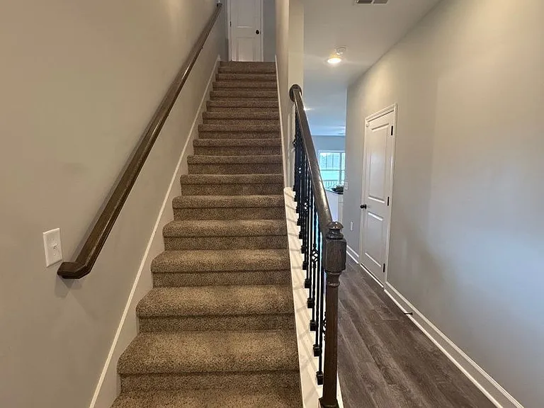 1257 Bluebird Rd — Photo 2