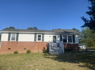 802 Beeler Ave, Hamlet, NC 28345