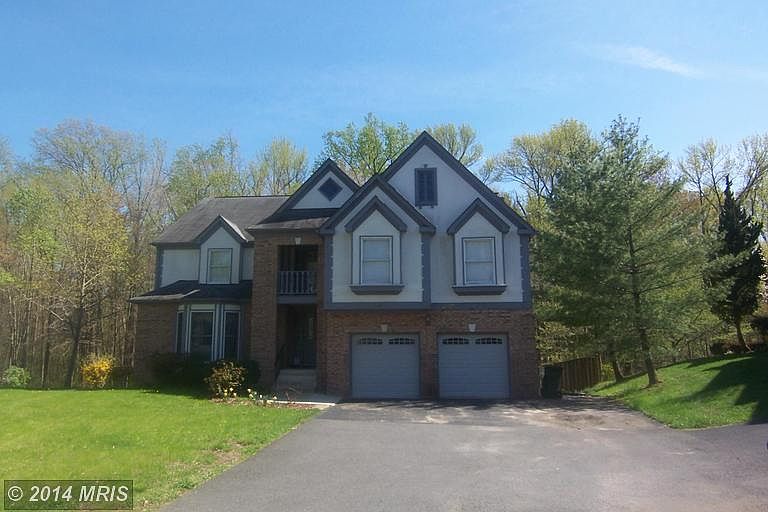 1st image of 9407 Wooded Glen Ave