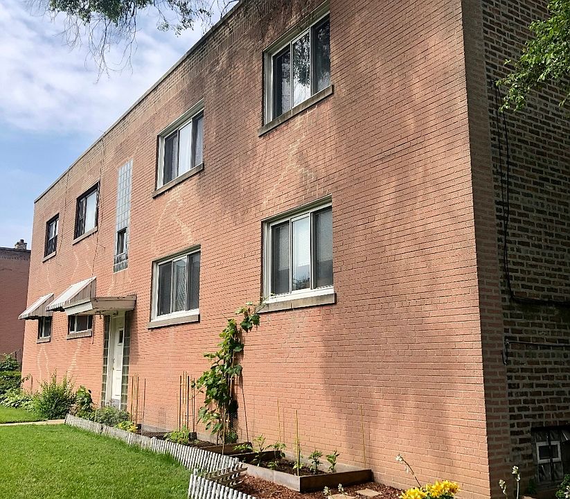 1st image of 2465 W Balmoral Ave #1N