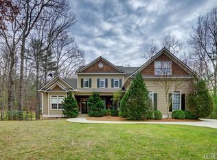 131 Chinquapin Ct, Sapphire, NC 28774