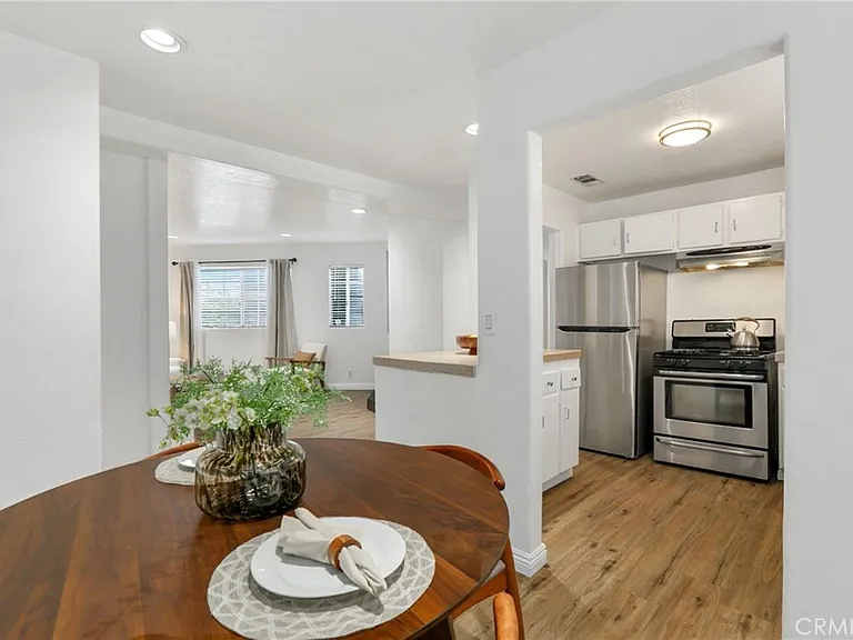 7050 S La Cienega Blvd #6 — Photo 6