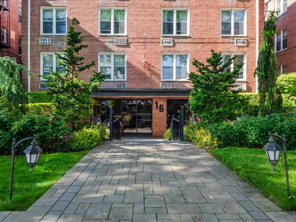 16 Main Street #3Y, East Rockaway, NY 11518