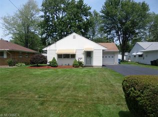 7579 Holly Dr, Mentor On The Lake, OH 44060