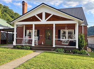 30 S Sunset Blvd, Williamson, WV 25661