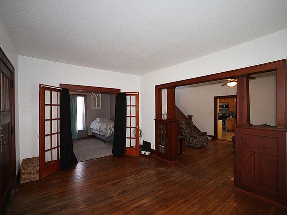 4th image of 1322 Marshall St