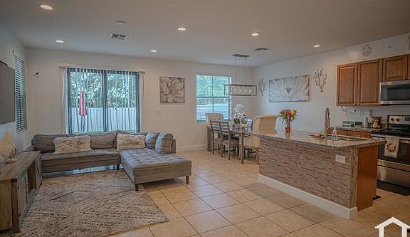3rd image of 4911 NW 55th Pl