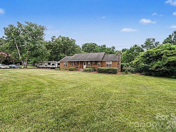 3rd image of 3999 Fincher Rd