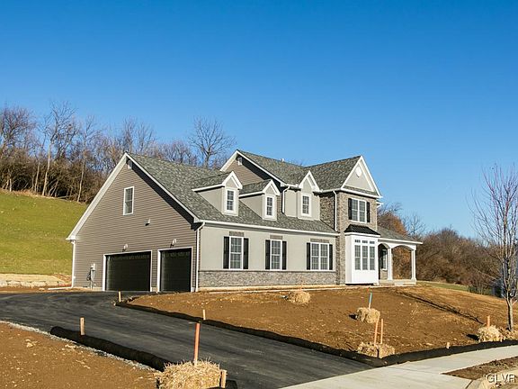 2nd image of 3207 Blue Mountain Ln #10