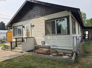 2245 16th St, Baker City, OR 97814