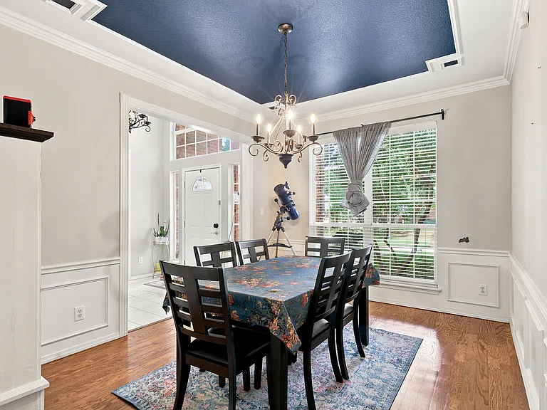 3204 Chaucer Ln — Photo 8