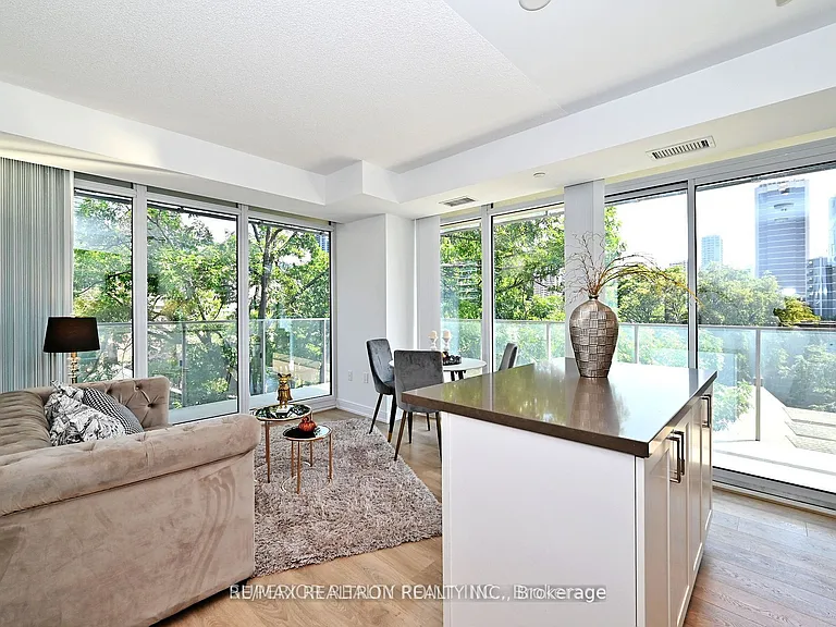 50 Wellesley St E #704 — Photo 5