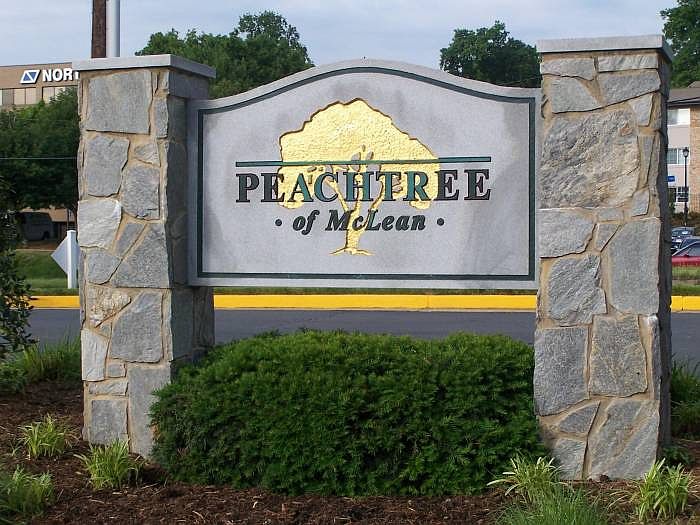 Peachtree Sign